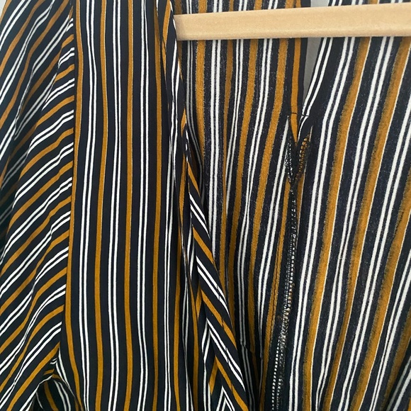 Faithfull the Brand - size 4 dress - Picture 7 of 8